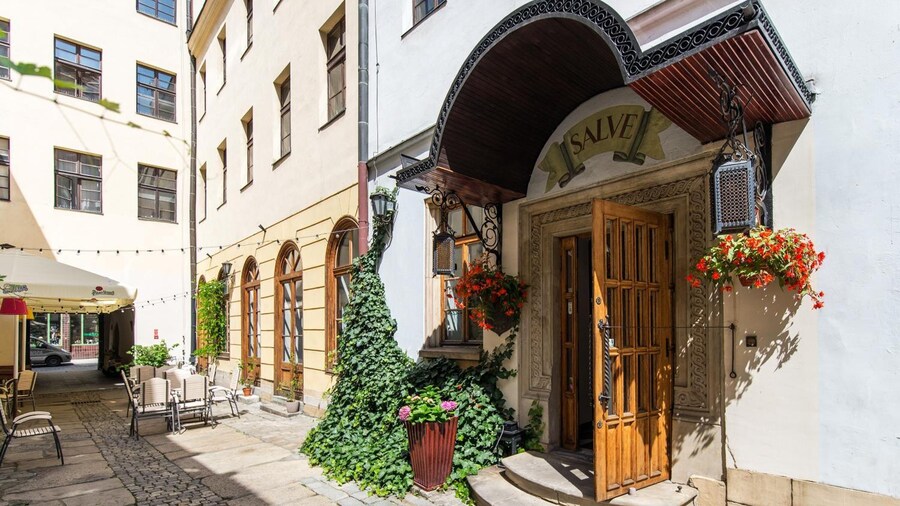 Hotel Dwor Polski