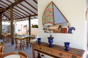 Restaurant - Recanto das Carpas (Ilhabela)