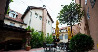 Hotel & Hostel Zagreb