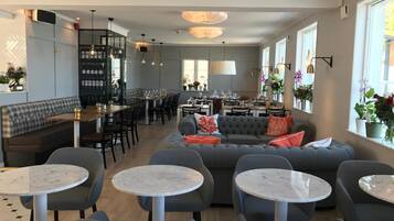 Local and international cuisine