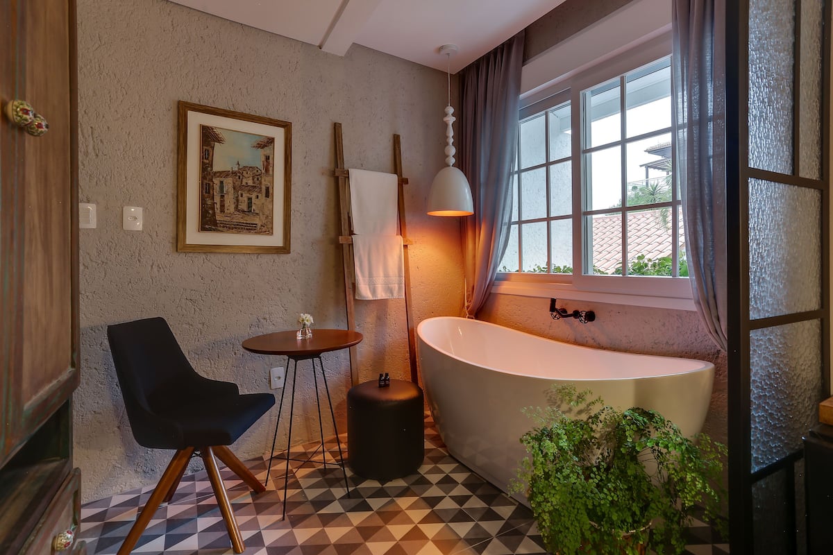 premier double room | minibar, individually decorated, individually furnished, soundproofing