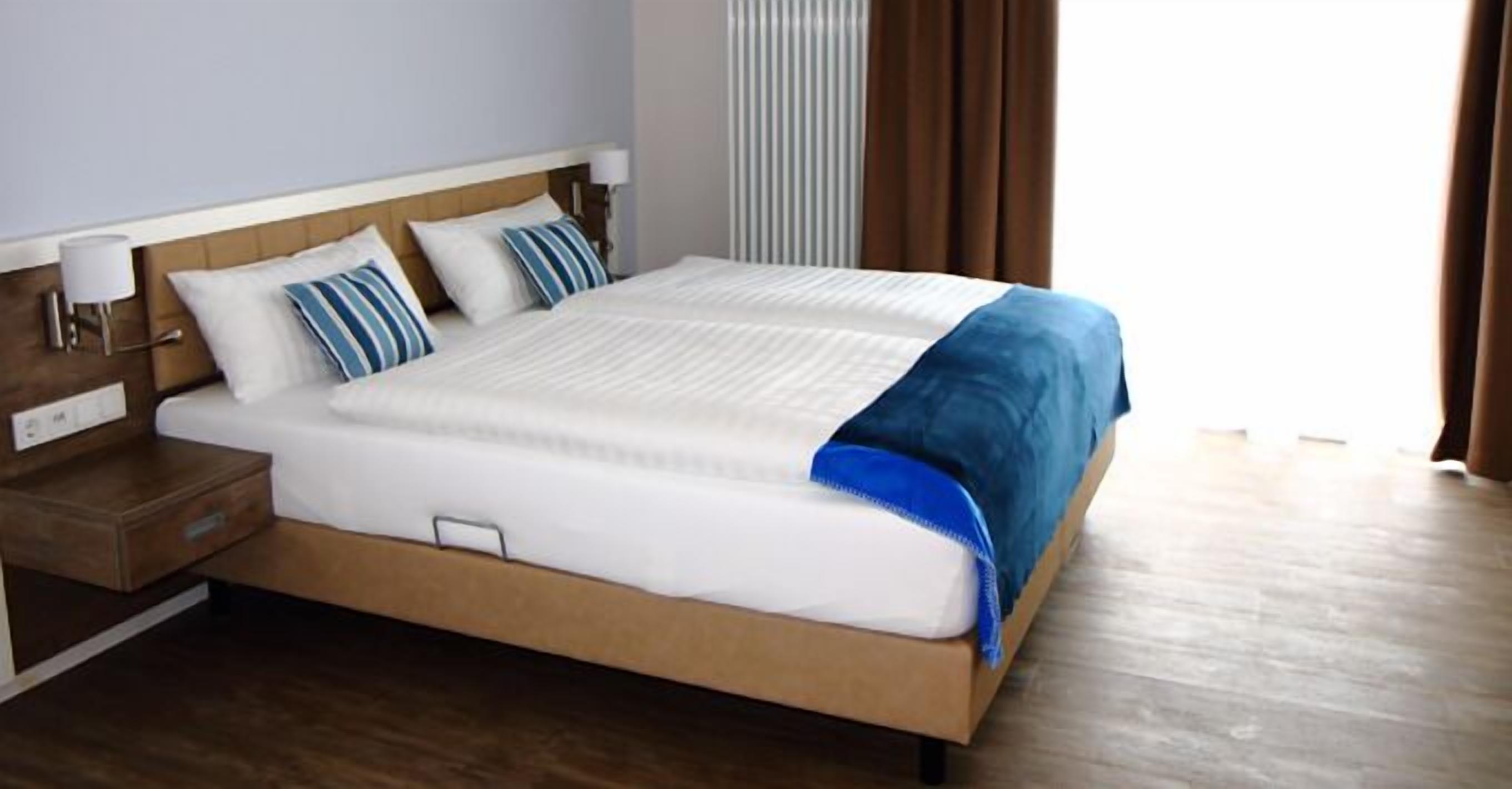 double room, balcony, garden view | in-room safe, desk, soundproofing, free cots/infant beds