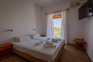Double Room, Sea View | Individually decorated, soundproofing, iron/ironing board, free WiFi - Venus Studios (Zakynthos)