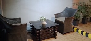 Exterior - Anton's Inn Hotel (Balanga)