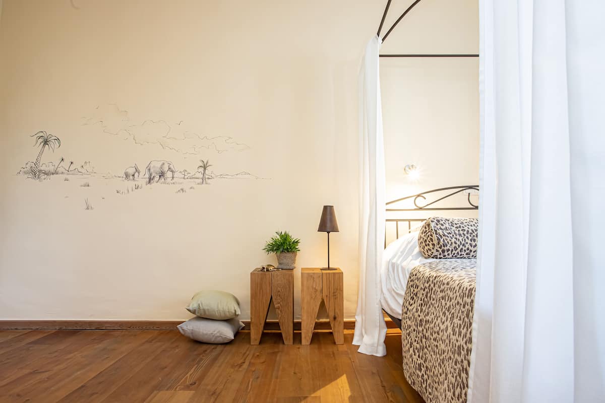 Deluxe Double Room, Garden View | Free WiFi, bed sheets