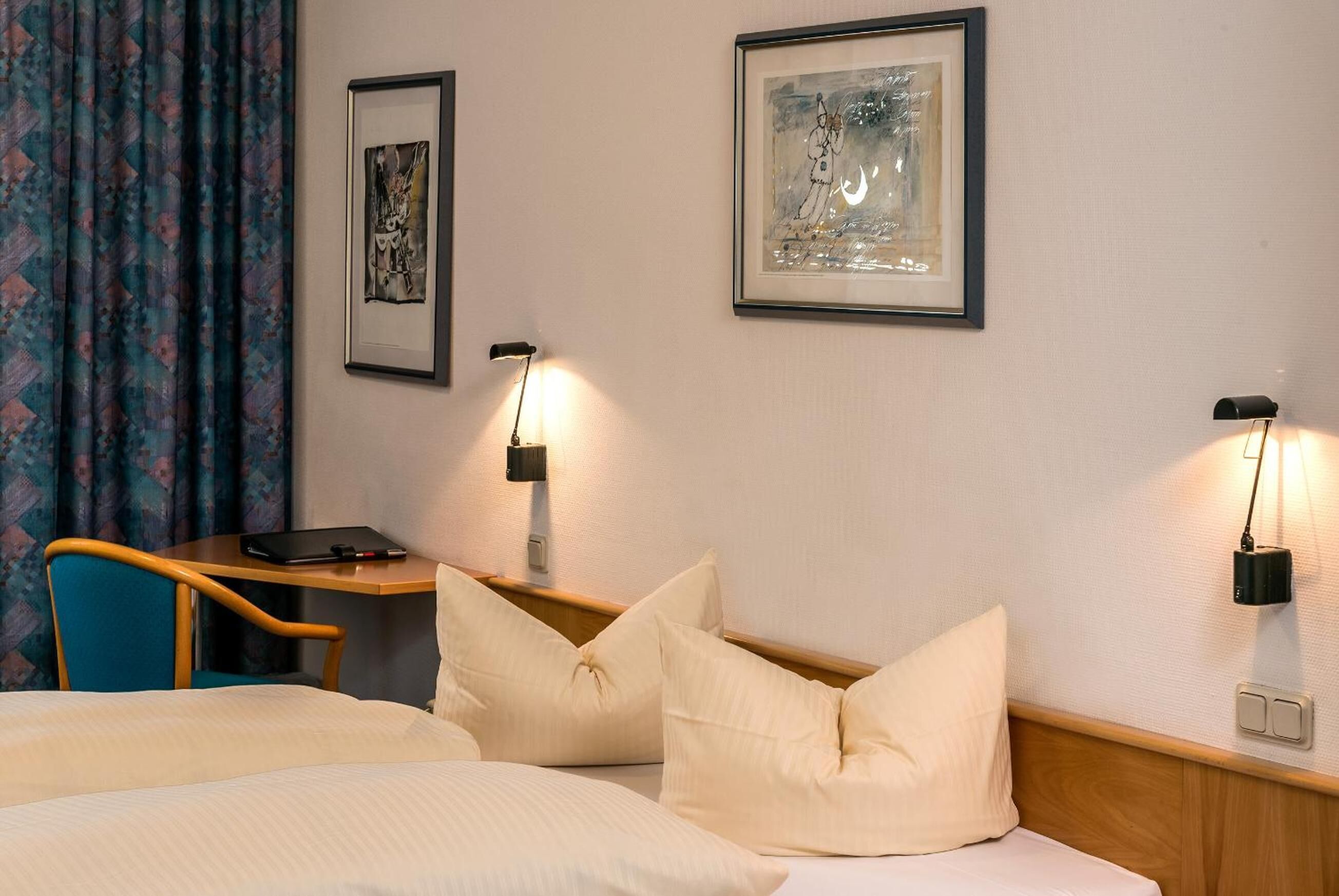 in-room safe, individually furnished, desk, laptop workspace