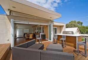 Casa, 5 habitaciones | Terraza o patio