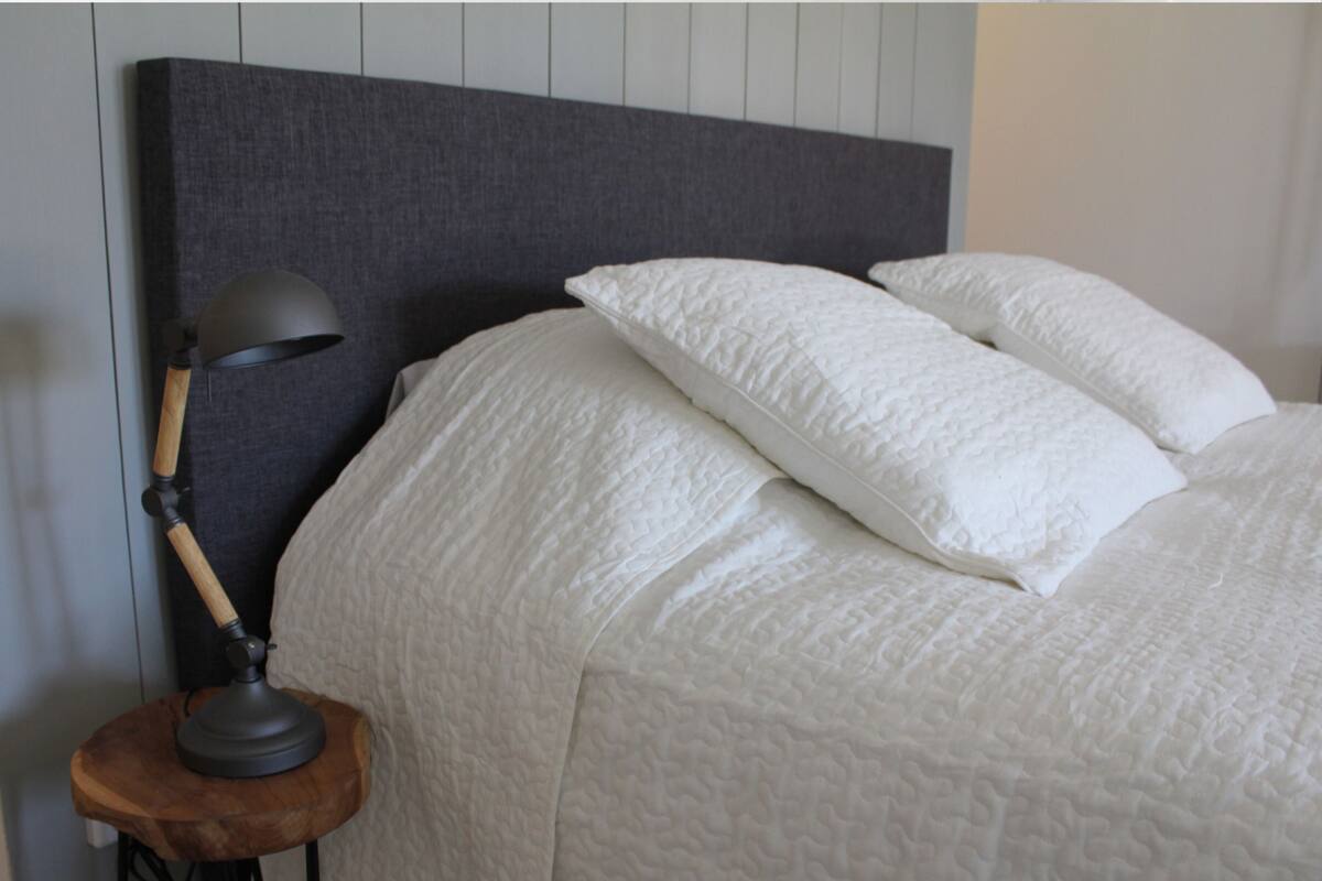 Ropa de cama de alta calidad, edredón y cortinas blackout