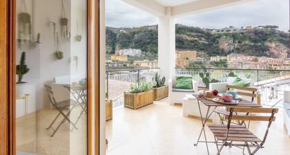 Mediterranean Suites - Old Town