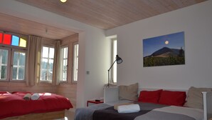 Studio (10)