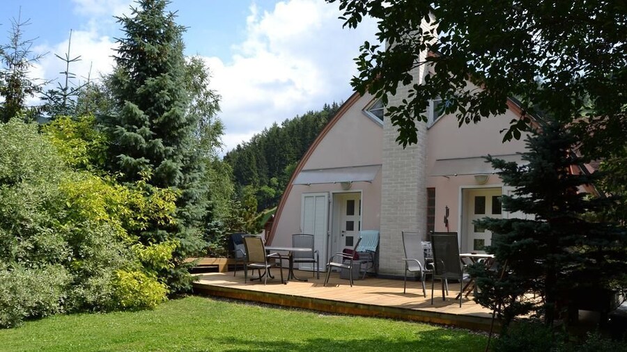 Apartments Holiday Pec