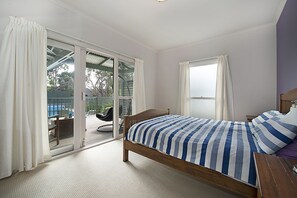 House, 4 Bedrooms - Poolside Sorrento (Sorrento)