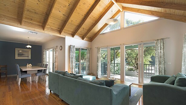 House, 4 Bedrooms | Living room | TV - Poolside Sorrento (Sorrento)
