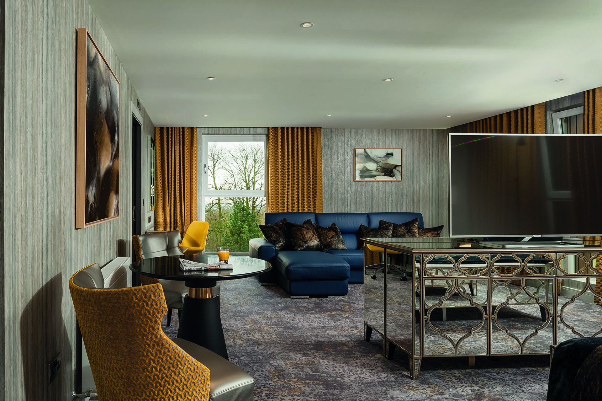 eden suite | in-room safe, free wifi, bed sheets