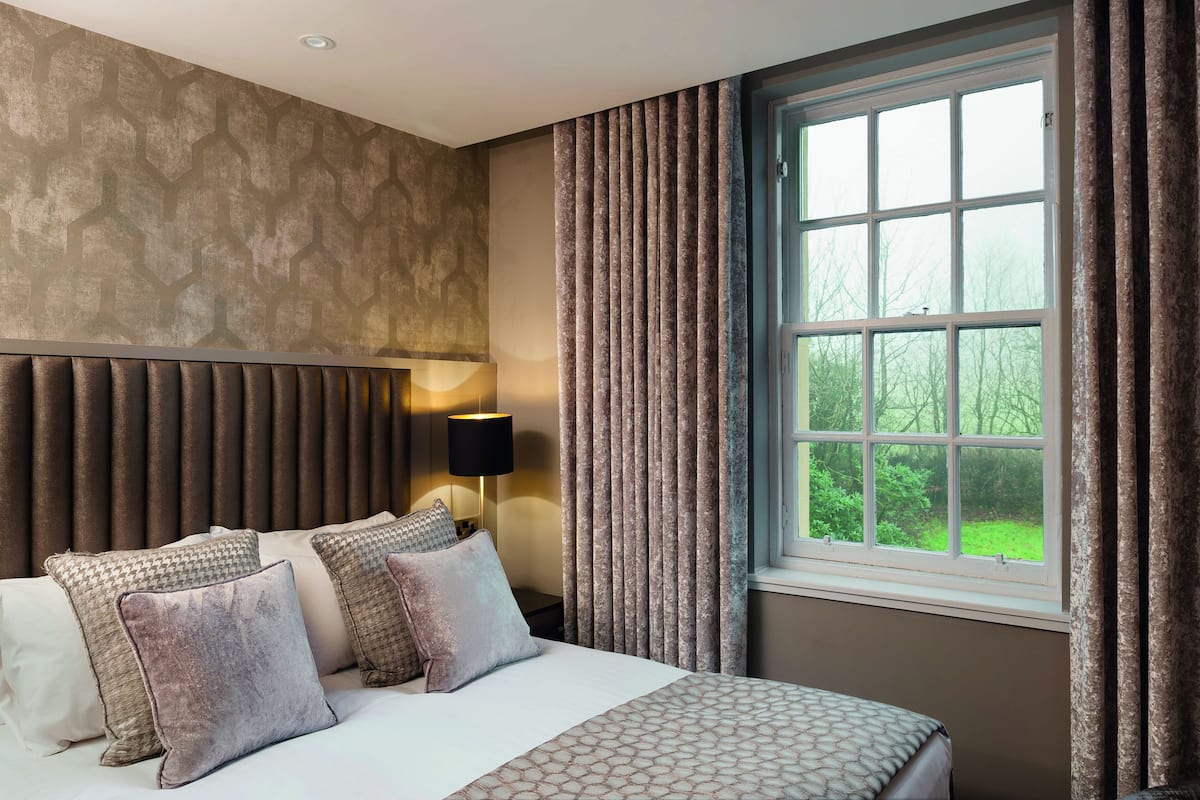 Classic Double/ Twin Room | In-room safe, free WiFi, bed sheets