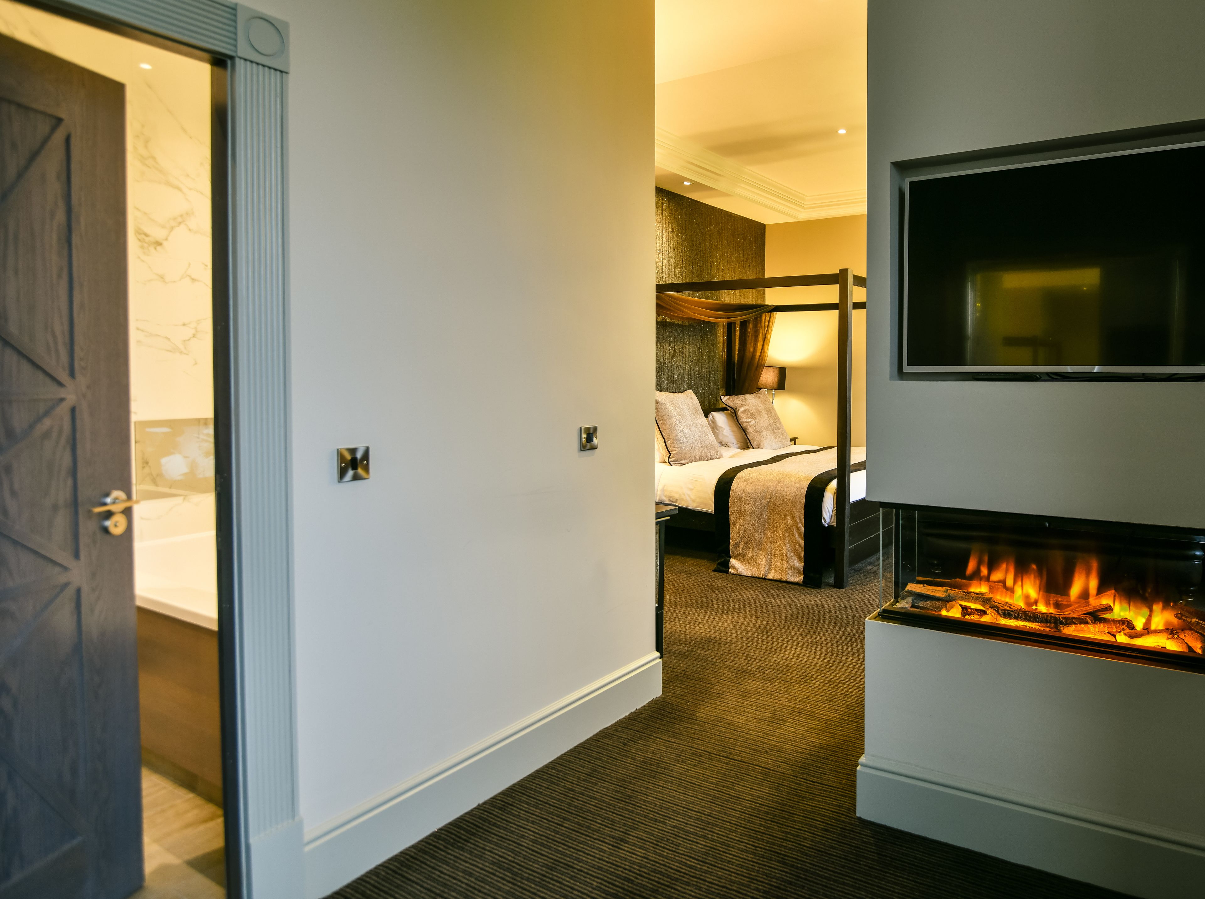 solway suite | in-room safe, free wifi, bed sheets