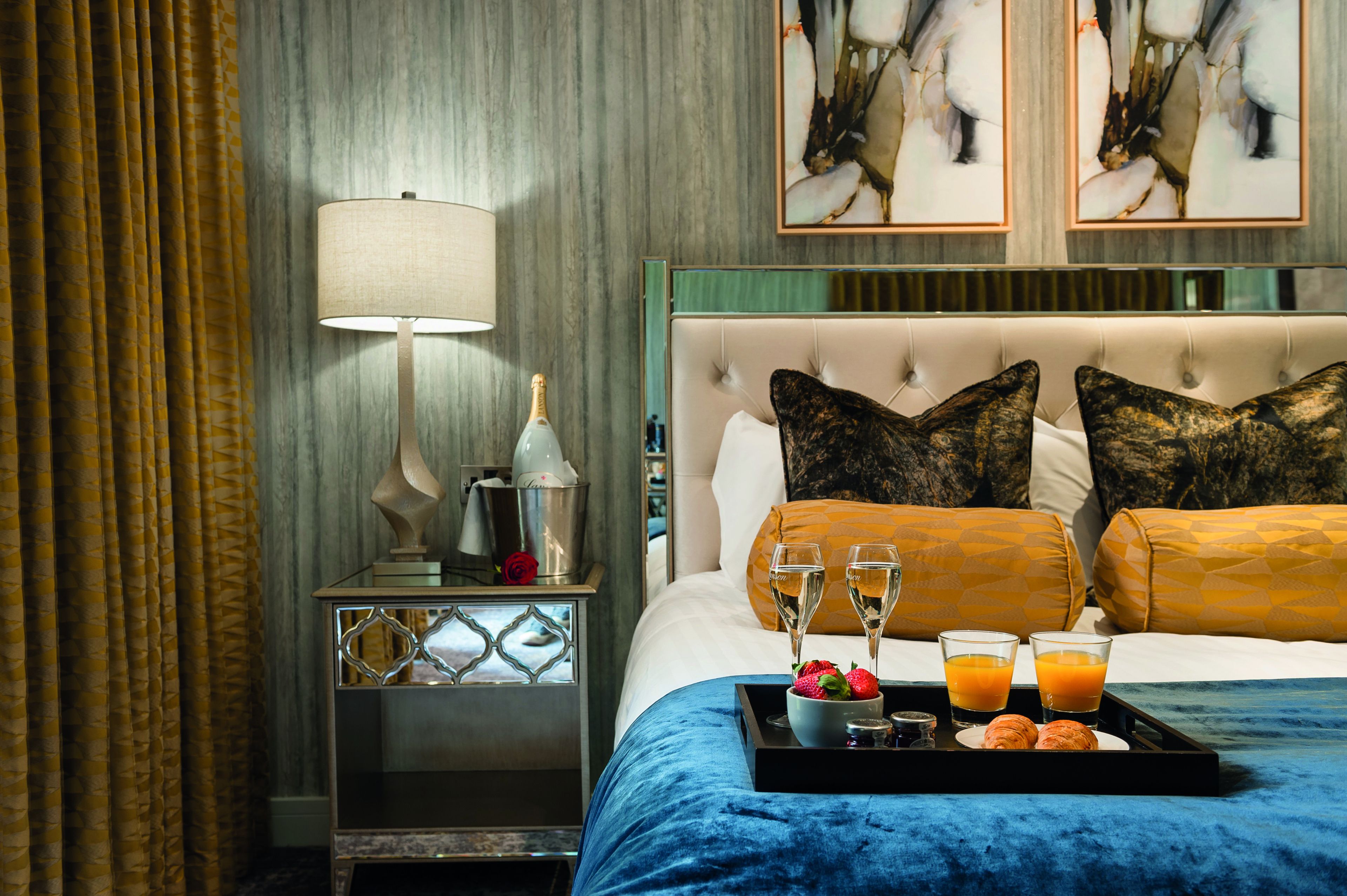 eden suite | in-room safe, free wifi, bed sheets