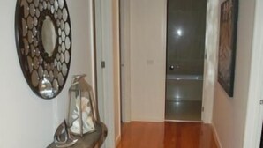 Unclassified image, 3 of 19, button - Sorrento City Style (Sorrento)