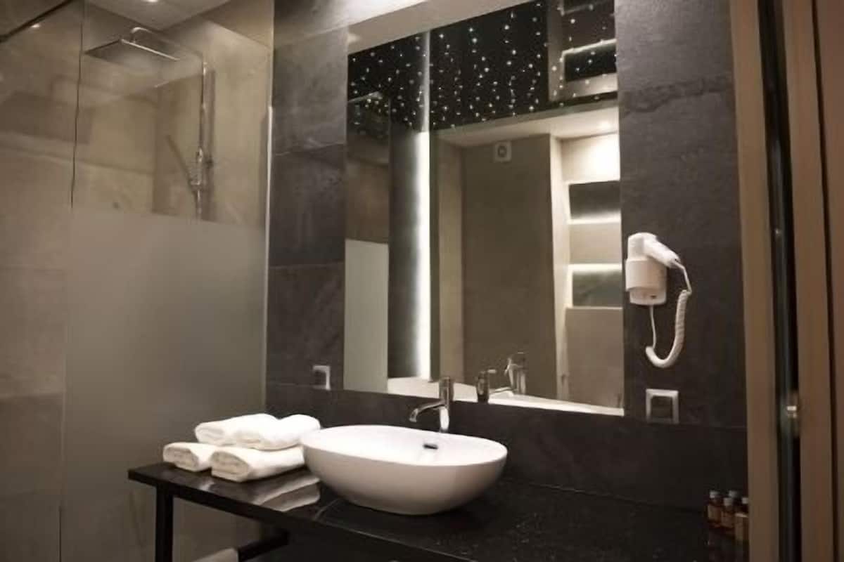 free toiletries, hair dryer, towels