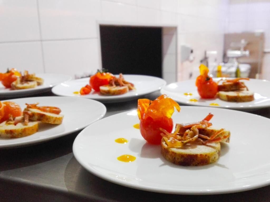 breakfast, lunch, dinner served; local and international cuisine