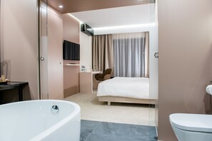 Appartamento Exclusive, 1 camera da letto, 2 bagni, vista città | Bagno | Set di cortesia gratuito, asciugacapelli, asciugamani
