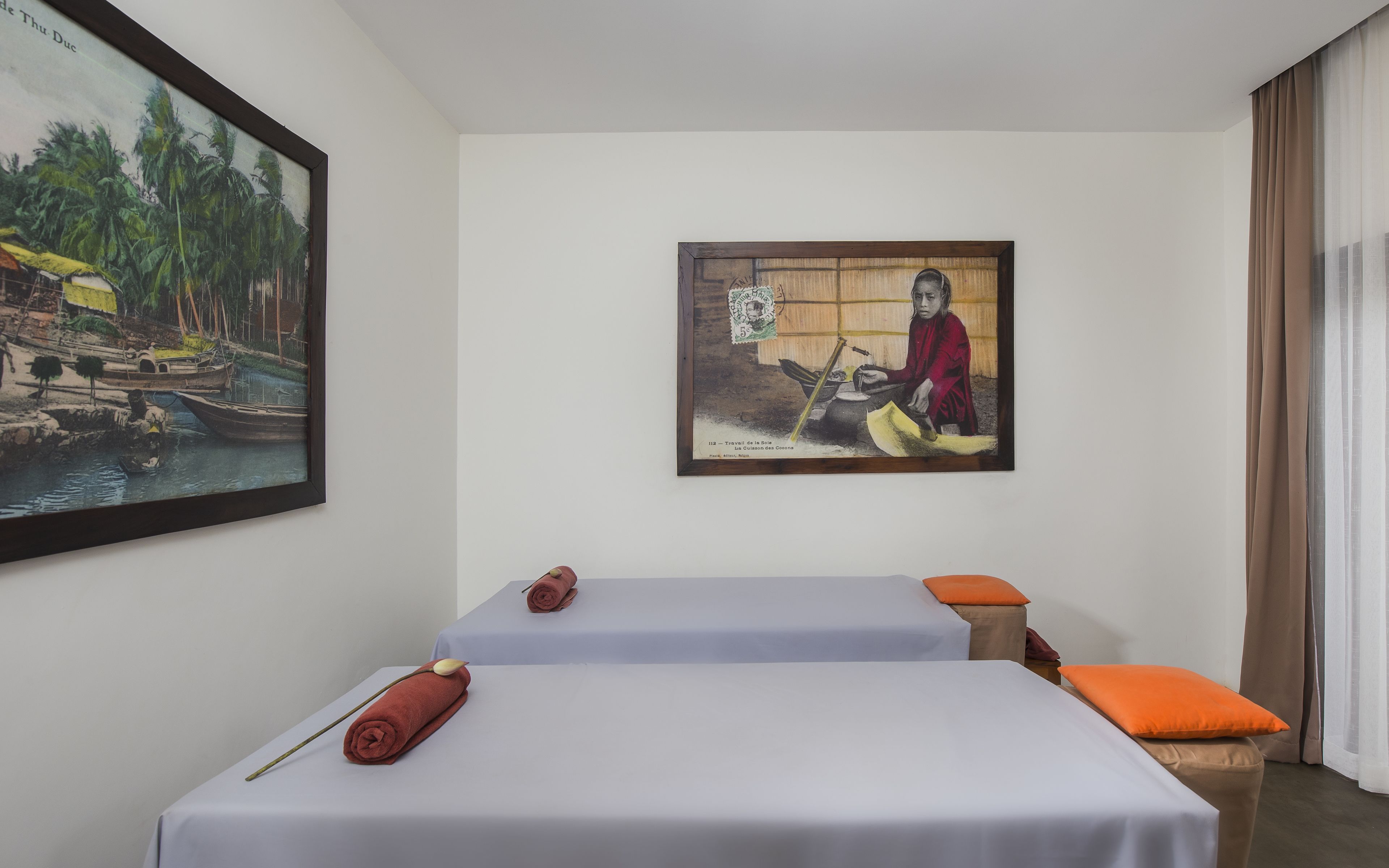 couples treatment room(s)