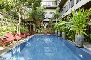 Indoor pool, outdoor pool - Won Residence & Spa (Siem Reap)