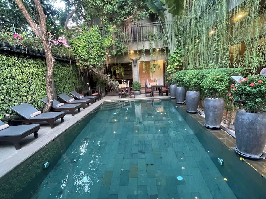 Piscina interna, piscina externa