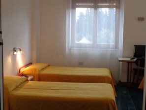 Doppel- oder Zweibettzimmer, Gartenblick