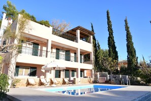 Mặt tiền nơi lưu trú