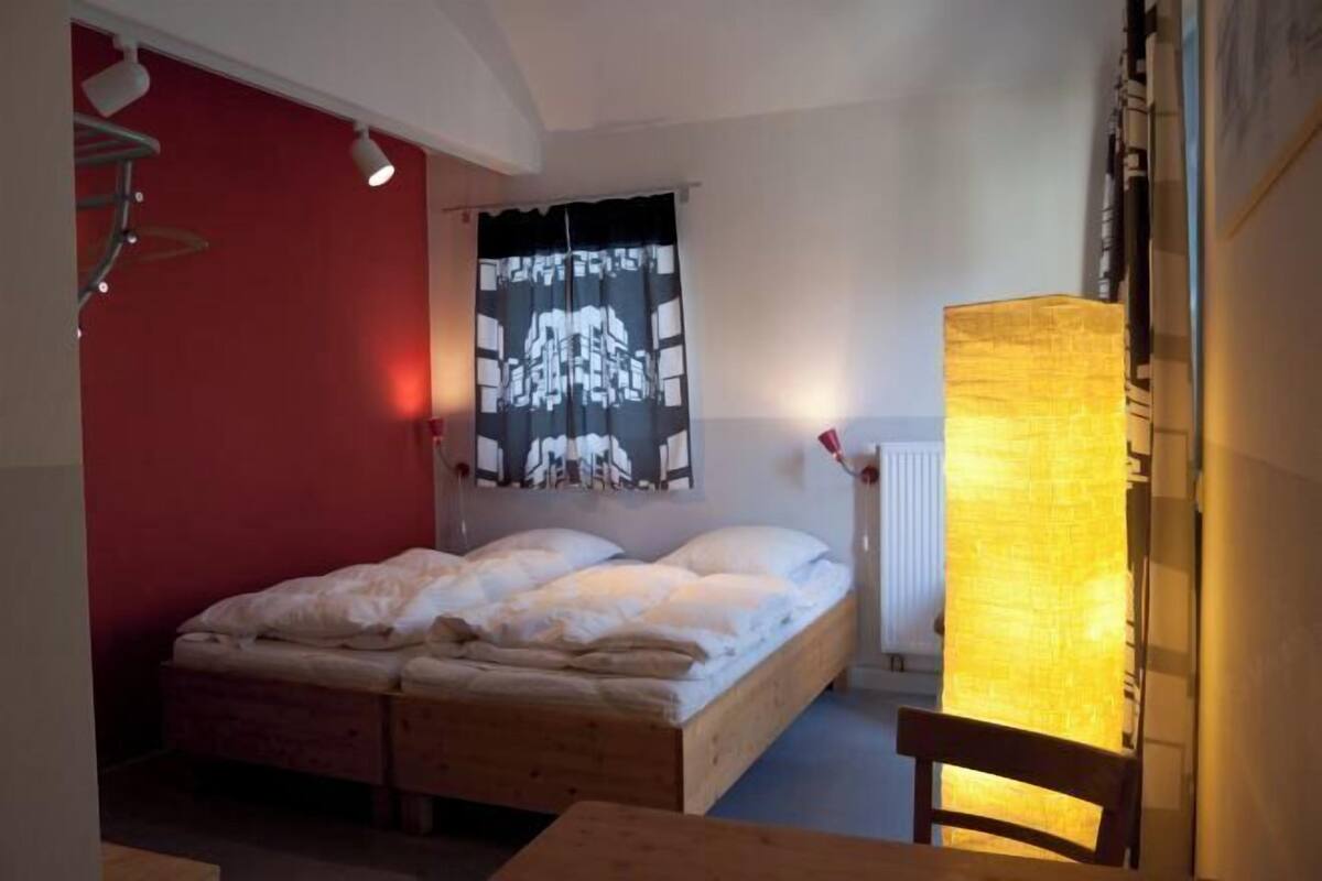 Chambres insonorisées, Wi-Fi gratuit, draps fournis