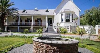 Moonlight Manor Boutique Guesthouse