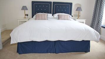 Superior Double or Twin Room | Premium bedding, iron/ironing board, rollaway beds, free WiFi
