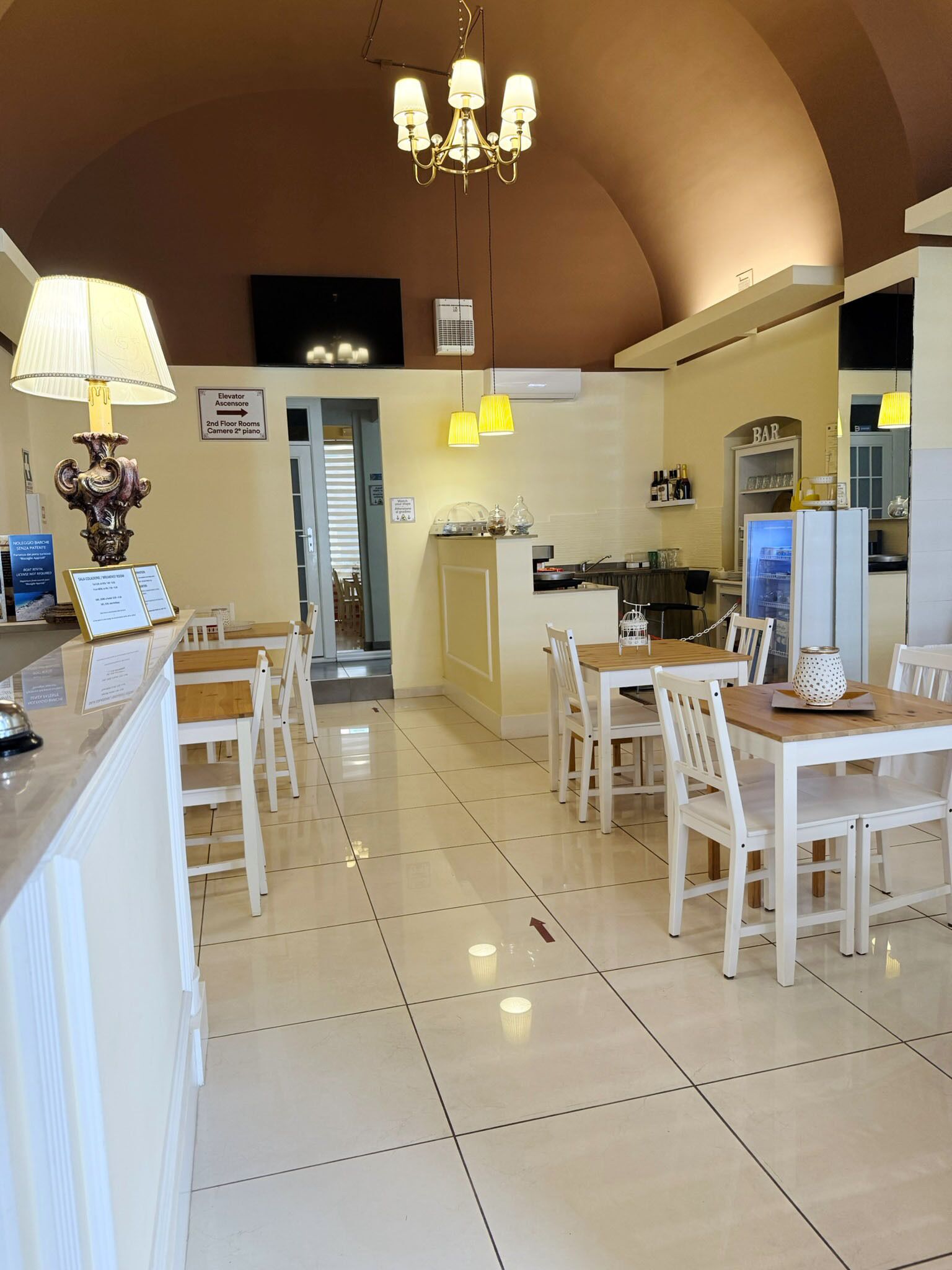 Colazione a buffet inclusa, servita tutte le mattine 