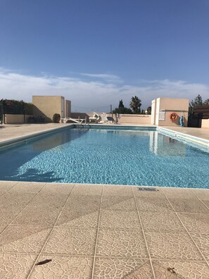 室外游泳池