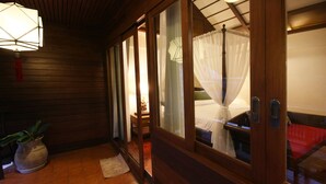 2 Bedrooms Vacation House  | Balcony - Nimit House No.7 (Chiang Mai)