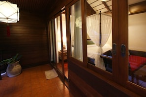 2 Bedrooms Vacation House  | Balcony