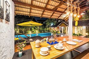 4 Bedrooms Vacation House  | Terrace/patio - Nimman Pool Villa (Chiang Mai)