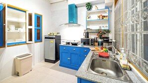 4 Bedrooms Vacation House  | Eigene Küche