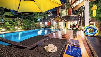 4 Bedrooms Vacation House | Terrace/patio