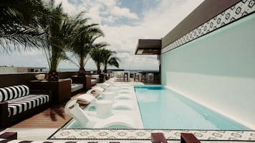 Outdoor pool, pool loungers