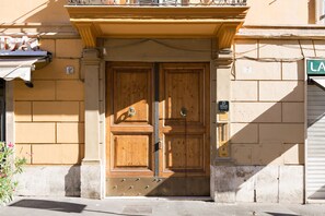 Property entrance - Dolce Luxury Rooms (Rome)