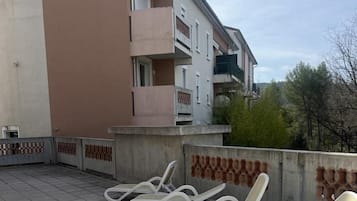 Enceinte de lâhĂ©bergement