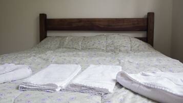 Triple Room | Minibar, blackout curtains, free WiFi