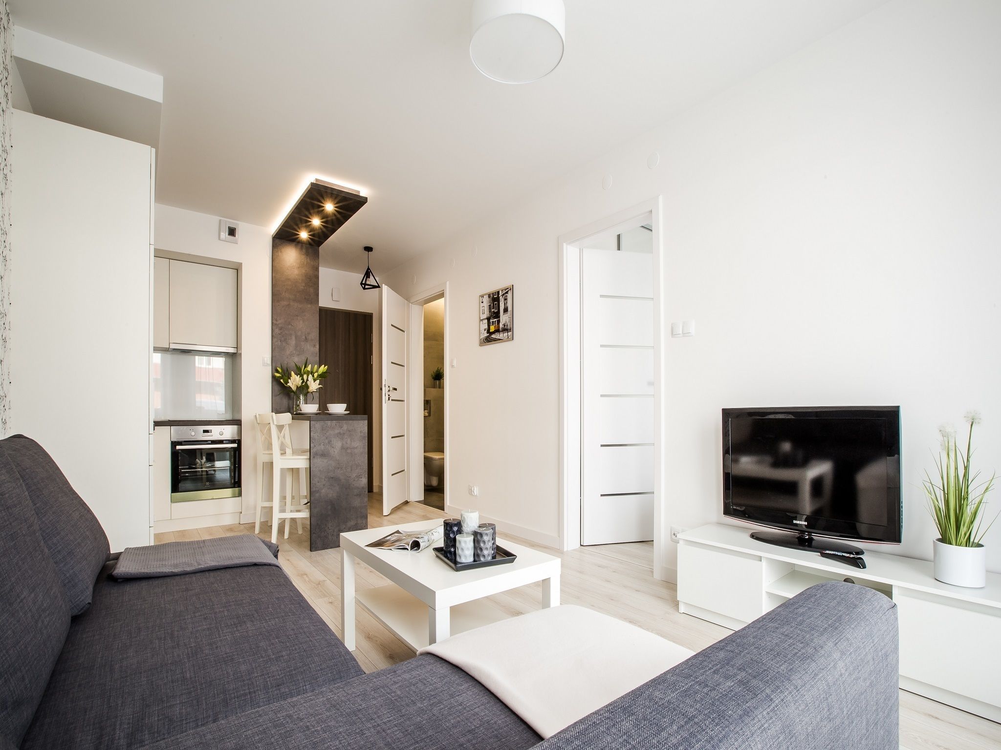 comfort apartment, balcony (1) | living area | 55-inch flat-screen tv with cable channels, tv, netflix