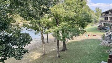 Condo, 3 habitaciones | Áreas de la propiedad