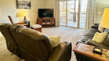 Condo, 3 Bedrooms | Living area | TV