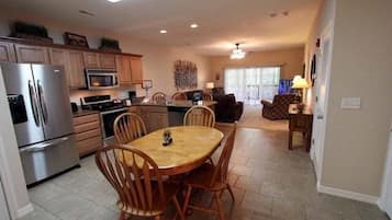 Condo, 3 Bedrooms | Private kitchen | Fridge, coffee/tea maker, toaster
