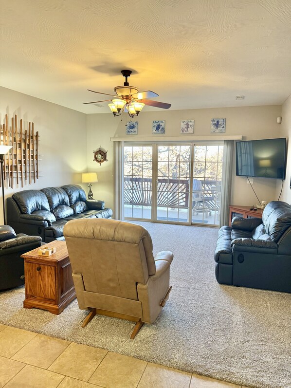 Apartment, 3 Schlafzimmer | Wohnbereich