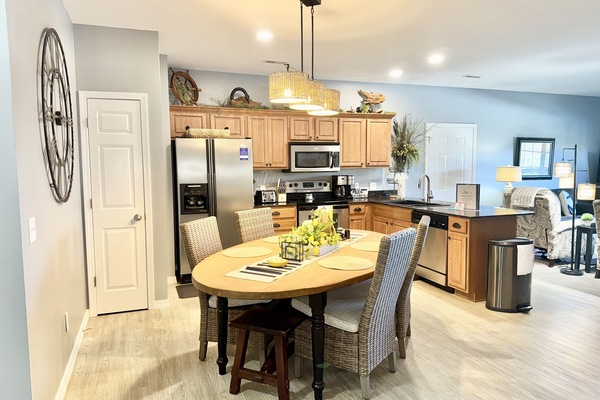 Condo, 3 Bedrooms | Private kitchen | Coffee/tea maker, fridge, toaster